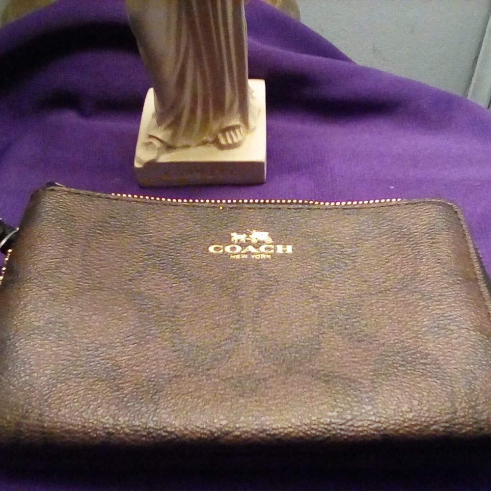 COACH NEW YORK SIGNATURE WRISTLET NWT BRAND NEW BROWN/BLACK DOUBLE ZIPPER/POCKET